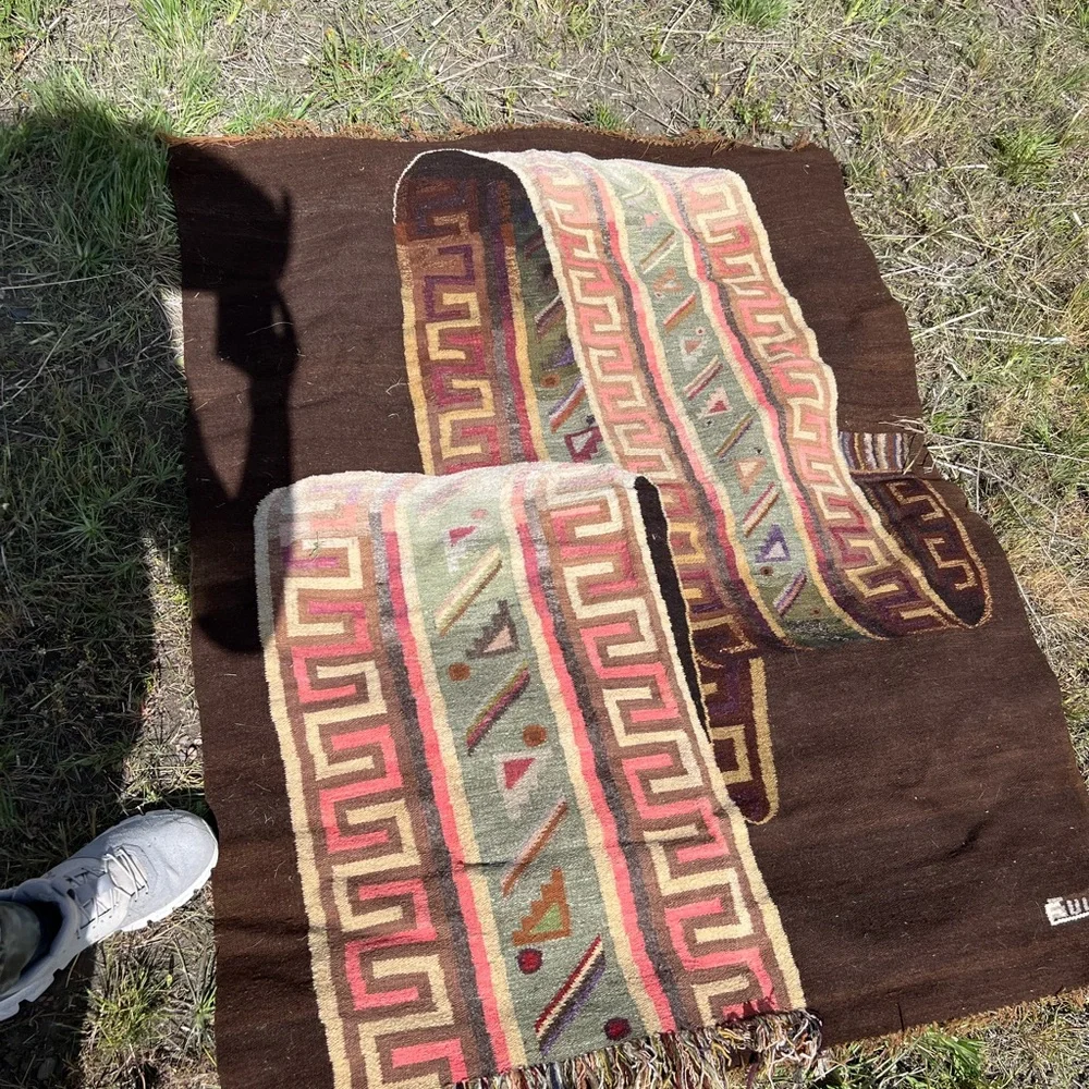 Peruvian wool rug